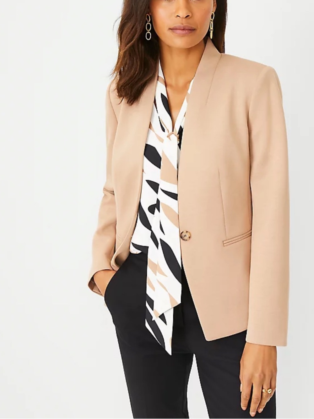Ann Taylor The Cutaway Blazer in Double Knit Size 12